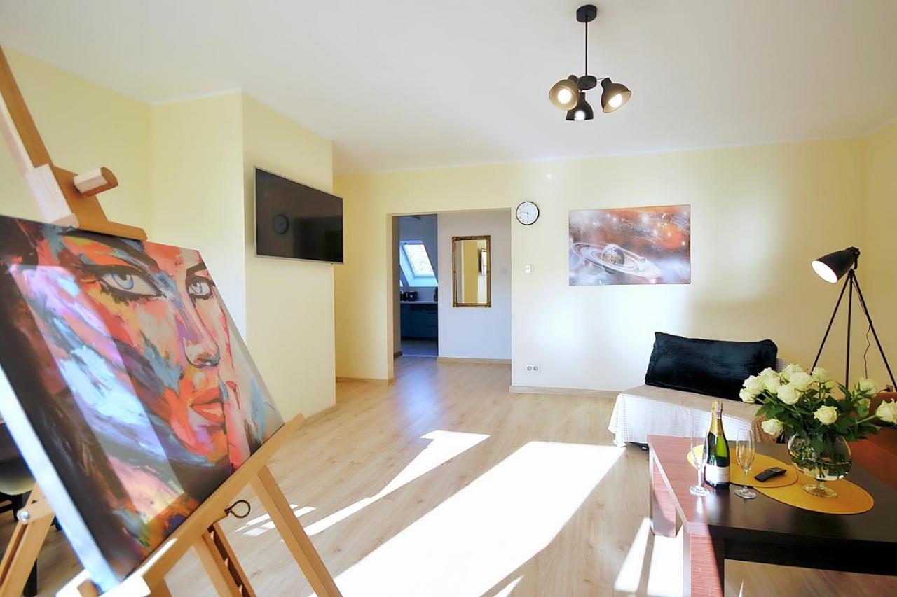 50 M Do Plazy Thobruk Apartamenty Piekna Dama Z Kolobrzegu Buitenkant foto