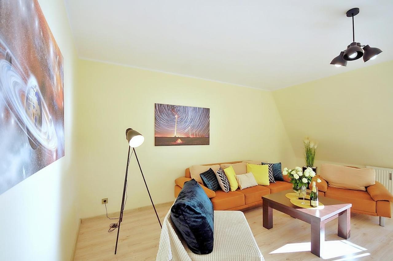 50 M Do Plazy Thobruk Apartamenty Piekna Dama Z Kolobrzegu Buitenkant foto