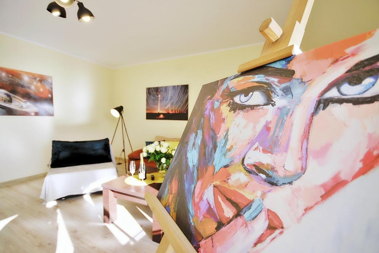 50 M Do Plazy Thobruk Apartamenty Piekna Dama Z Kolobrzegu Buitenkant foto