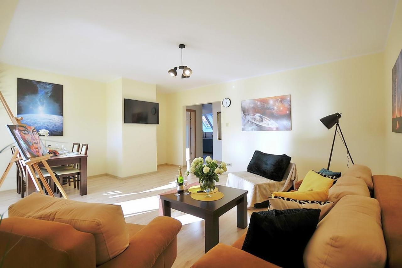 50 M Do Plazy Thobruk Apartamenty Piekna Dama Z Kolobrzegu Buitenkant foto