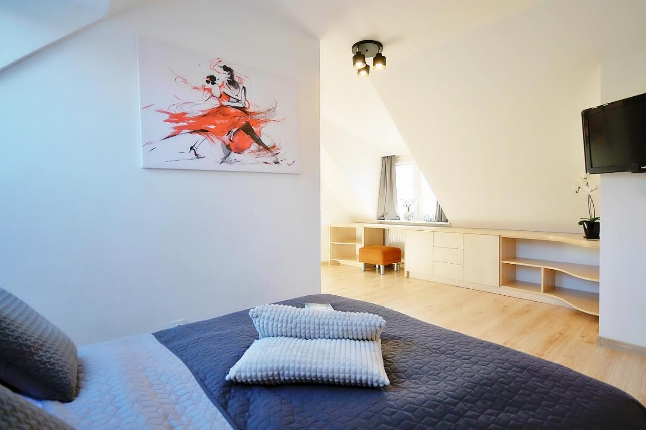 50 M Do Plazy Thobruk Apartamenty Piekna Dama Z Kolobrzegu Buitenkant foto