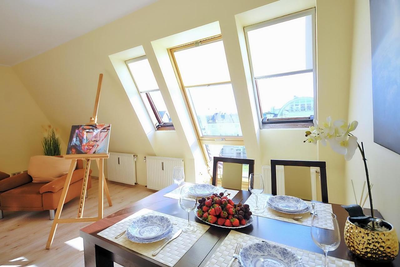 50 M Do Plazy Thobruk Apartamenty Piekna Dama Z Kolobrzegu Buitenkant foto